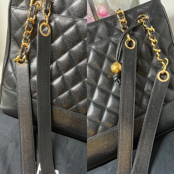 Authentic CHANEL Caviar chain black Tote - Picture 11 of 17